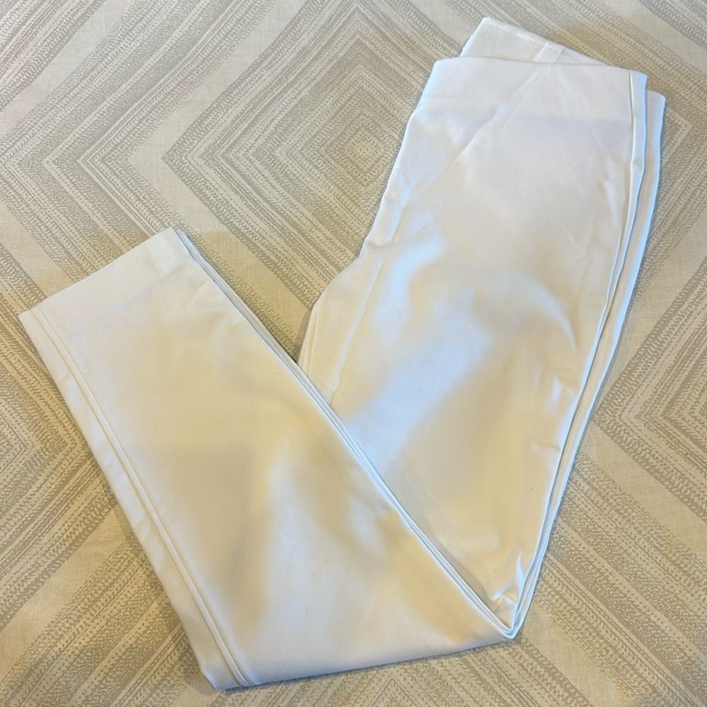 Ecru Women’s White Pull-Up Pants - Size 4